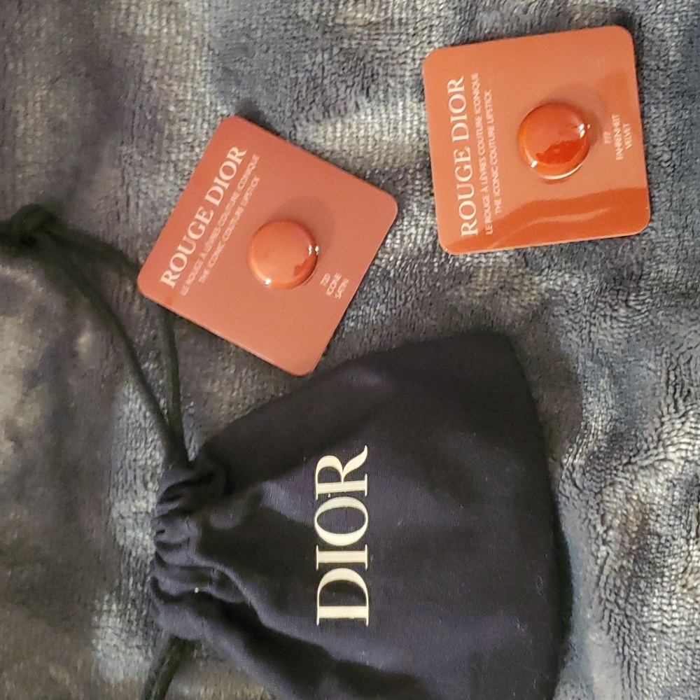 Dior Black Mini pouch Sample lipstick